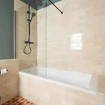 Appartamento Spacious Stylish 4-bedroom Modernist *