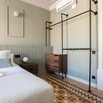 Appartamento Spacious Stylish 4-bedroom Modernist *