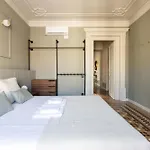 Spacious Stylish 4-bedroom Modernist Barcellona