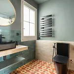 Spacious Stylish 4-bedroom Modernist * Barcellona