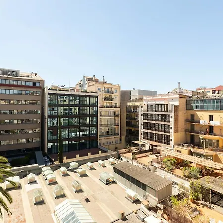 Διαμέρισμα Spacious Stylish 4-bedroom Modernist Βαρκελώνη