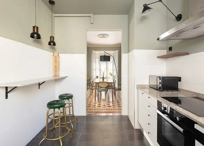 Spacious Stylish 4-bedroom Modernist Διαμέρισμα Βαρκελώνη