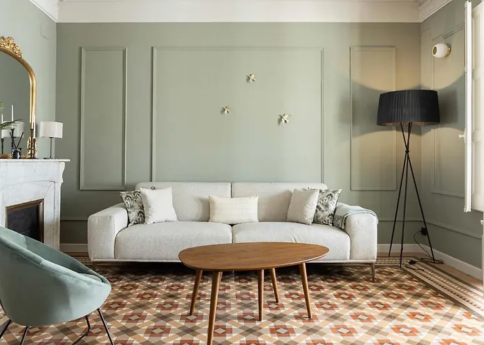 Διαμέρισμα Spacious Stylish 4-bedroom Modernist