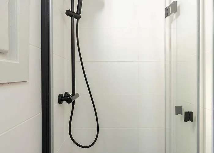 Spacious Stylish 4-bedroom Modernist Διαμέρισμα Βαρκελώνη