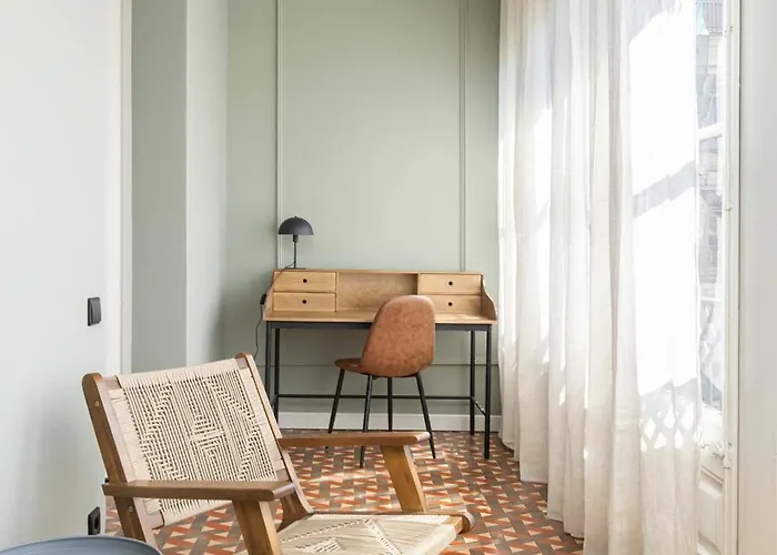 Διαμέρισμα Spacious Stylish 4-bedroom Modernist Βαρκελώνη