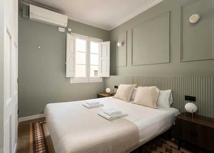 Spacious Stylish 4-bedroom Modernist Βαρκελώνη