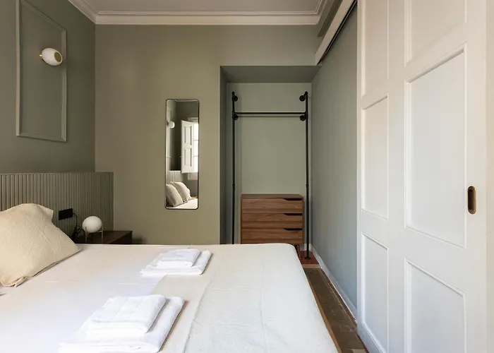 Spacious Stylish 4-bedroom Modernist Διαμέρισμα Βαρκελώνη