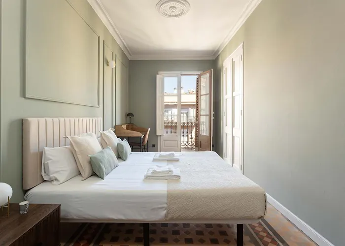 Διαμέρισμα Spacious Stylish 4-bedroom Modernist Βαρκελώνη