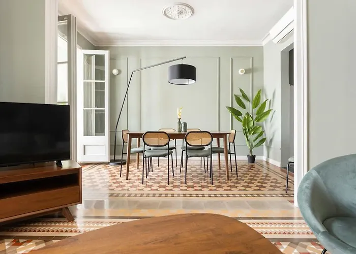 Spacious Stylish 4-bedroom Modernist Διαμέρισμα Βαρκελώνη