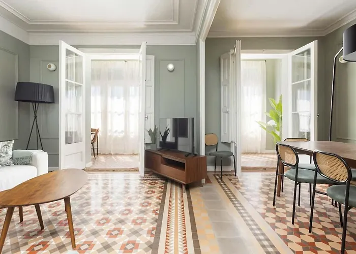 Διαμέρισμα Spacious Stylish 4-bedroom Modernist Βαρκελώνη