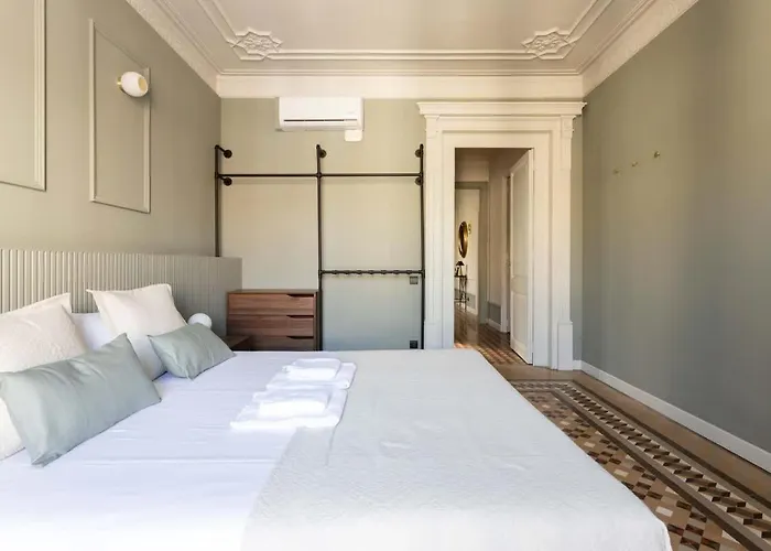 Spacious Stylish 4-bedroom Modernist * Βαρκελώνη