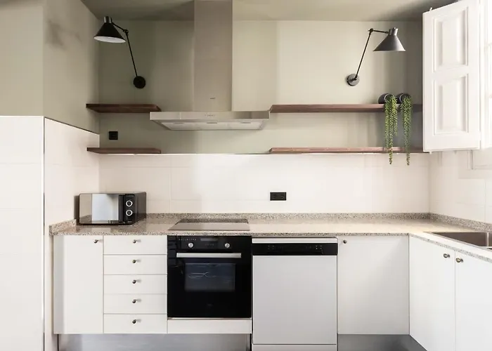 Διαμέρισμα Spacious Stylish 4-bedroom Modernist Βαρκελώνη